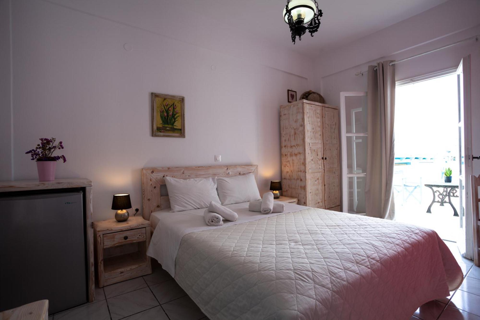Stella Rooms Vlychada Oda fotoğraf